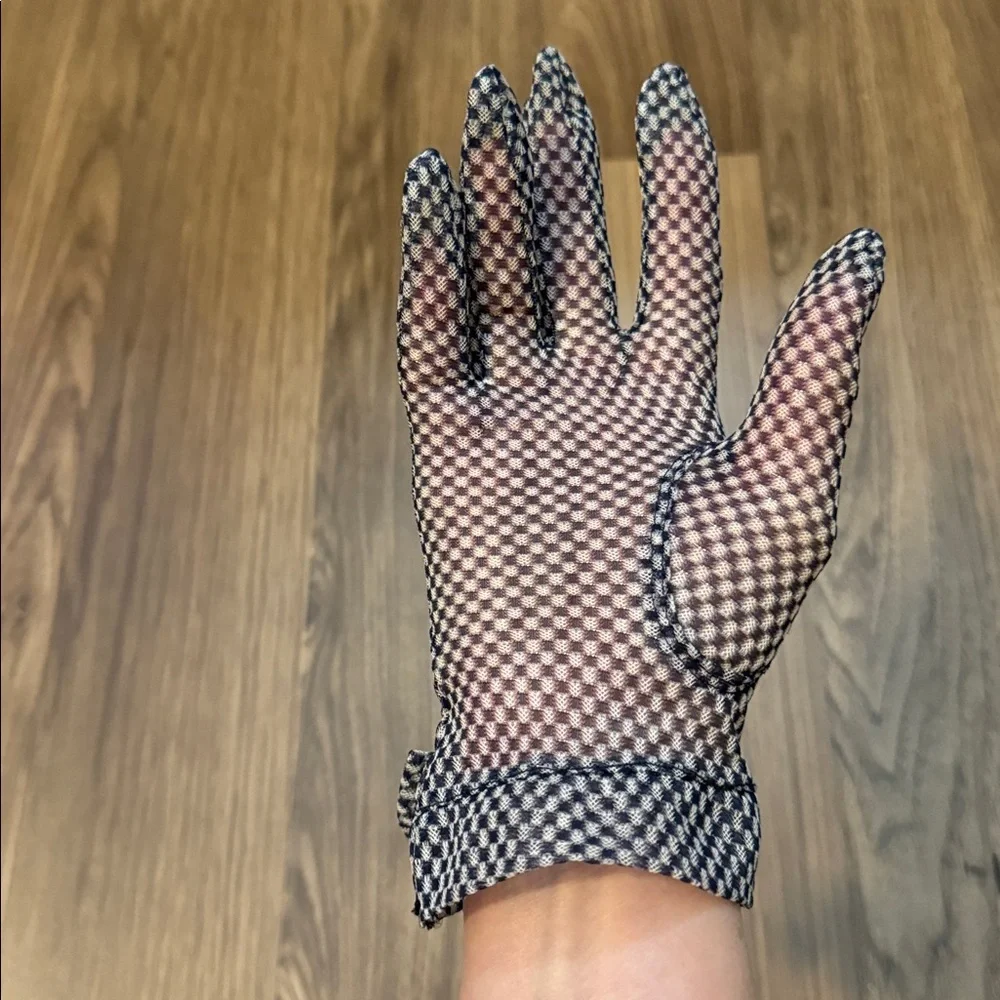 Shalimar Vintage Bow Checked Navy White Lovely Chic Sheer Timeless Wrist Gloves